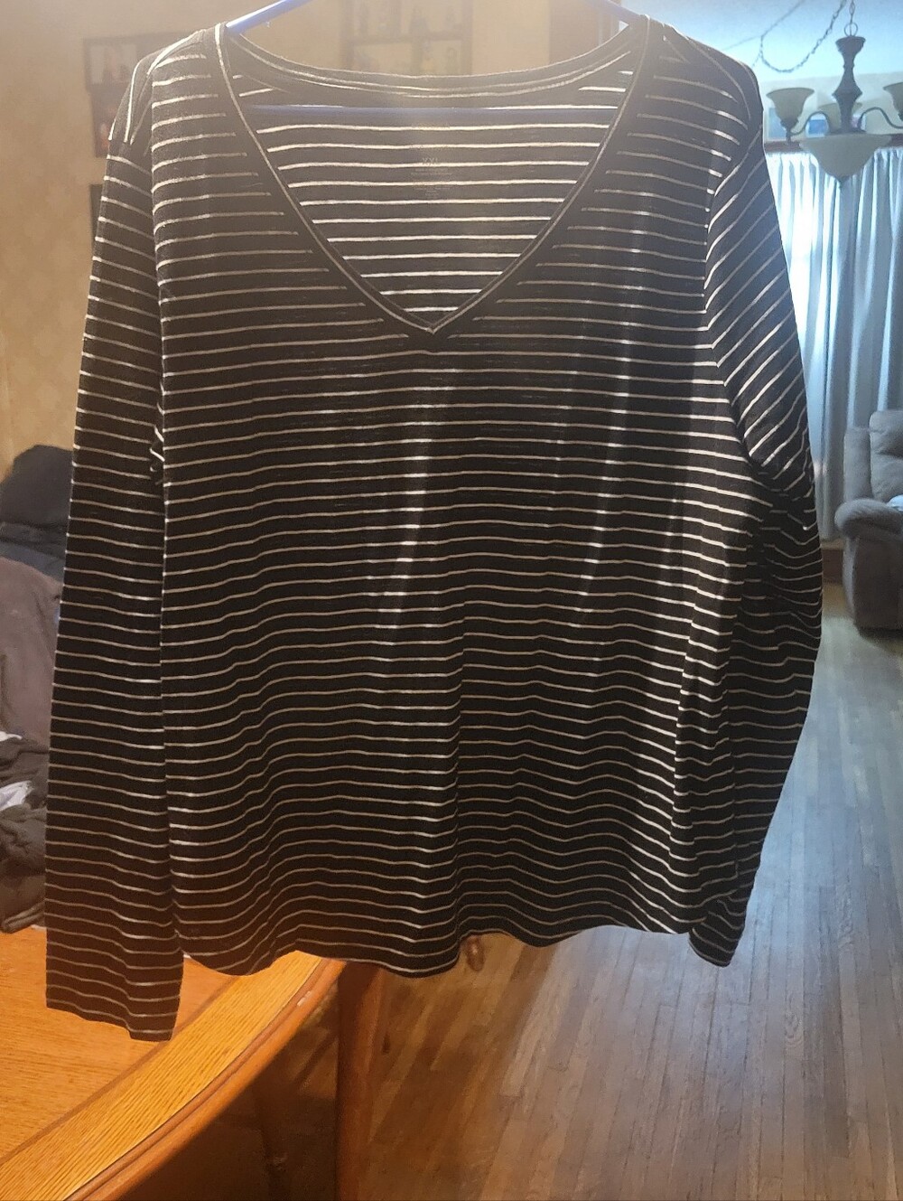 Sonoma Black and White Striped V-Neck Womens Long Sleved Shirt